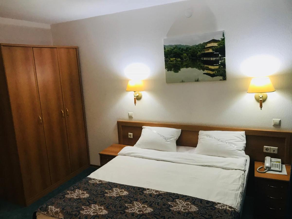 Green Hotel Atiraw Buitenkant foto