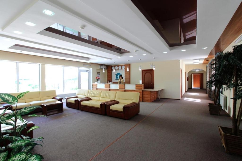 Green Hotel Atiraw Buitenkant foto