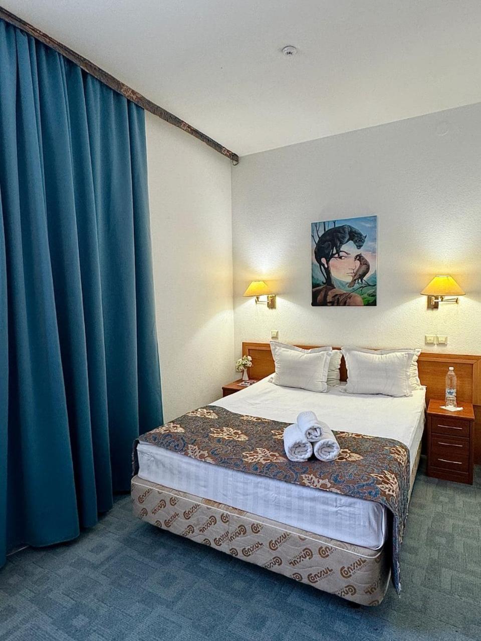 Green Hotel Atiraw Buitenkant foto