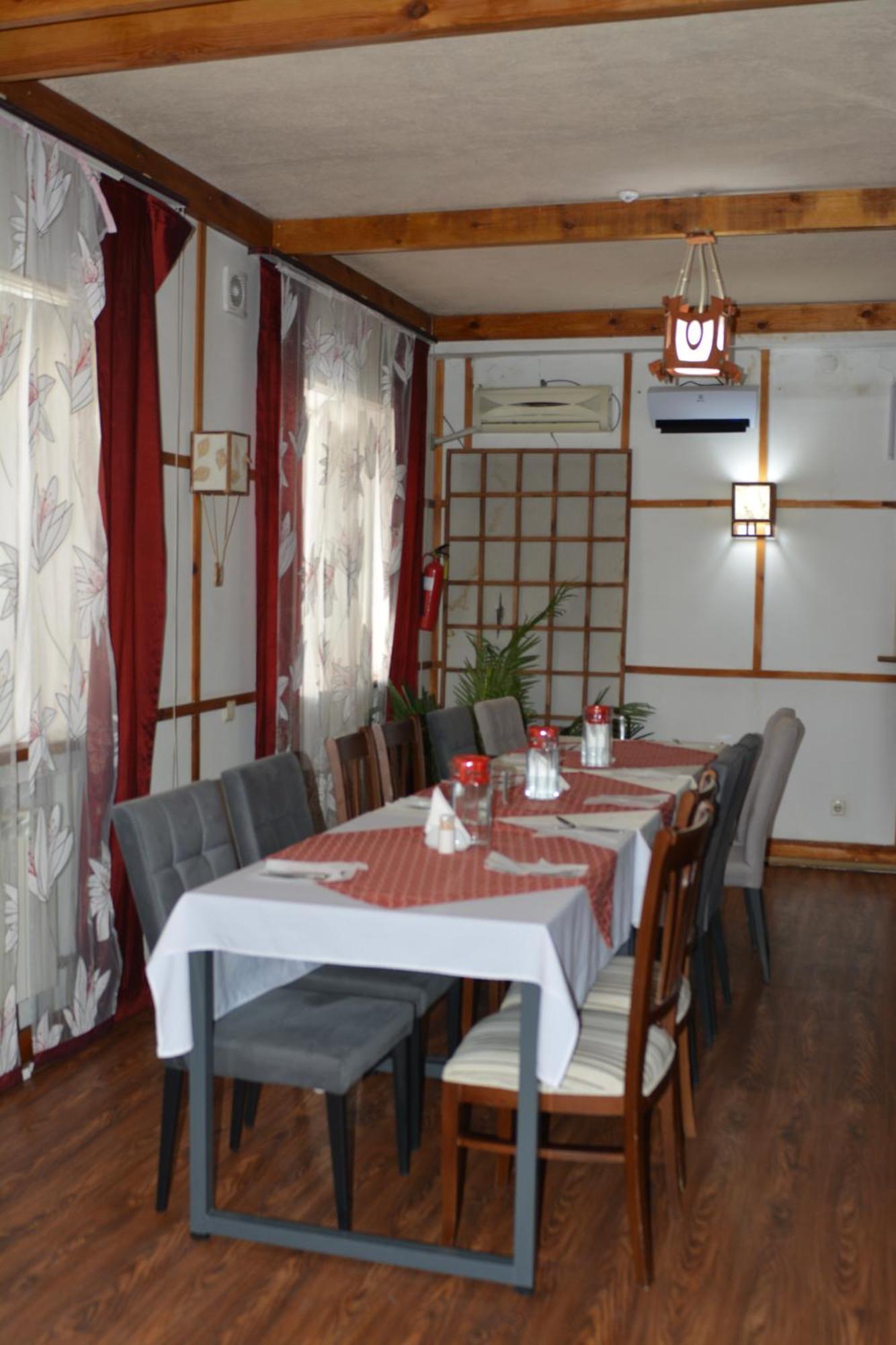 Green Hotel Atiraw Buitenkant foto